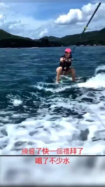 泪目!云南镇雄山体崩塌。消防员废墟中找到六旬夫妻,手紧紧拉住始终没有放开